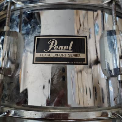 Pearl Export Series 1980s drumkit w/ hardware & two cymbal & Hi hat stands. No cymbals included image 1