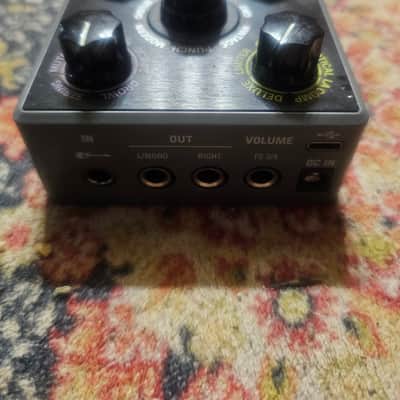 Line 6 POD Express Bass 2024 - Present - Grey / Black image 2