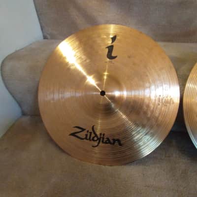 Zildjian I series 14 in hi hat cymbals mint condition image 2