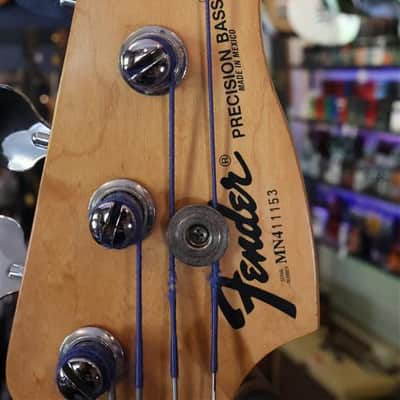 Fender 90's Precision Bass Squier Series MIM - USED image 12