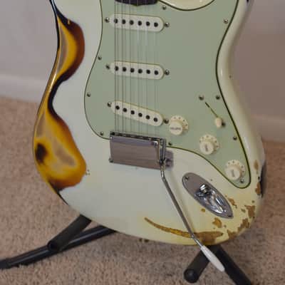 2018 Fender Custom Shop 1963 Stratocaster - Heavy Relic Olympic White over Sunburst image 1