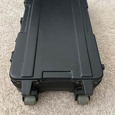 Line 6 Helix LT with Gator case image 11