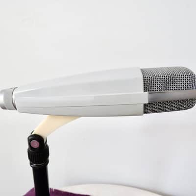 Sennheiser MD 421-N Cardioid Dynamic Microphone image 4