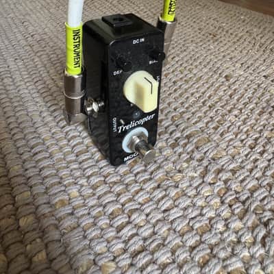 Mooer Trelicopter Tremolo Guitar Effect Pedal 2010s - Black image 2