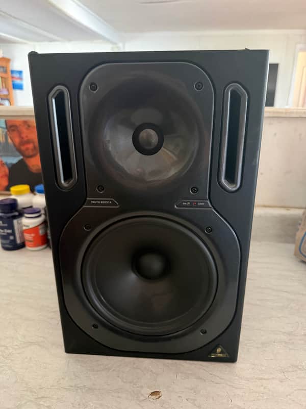 Immagine Behringer Truth B2031A 8.75" Powered Studio Monitor (Single) 2004 - Present - Black - 1