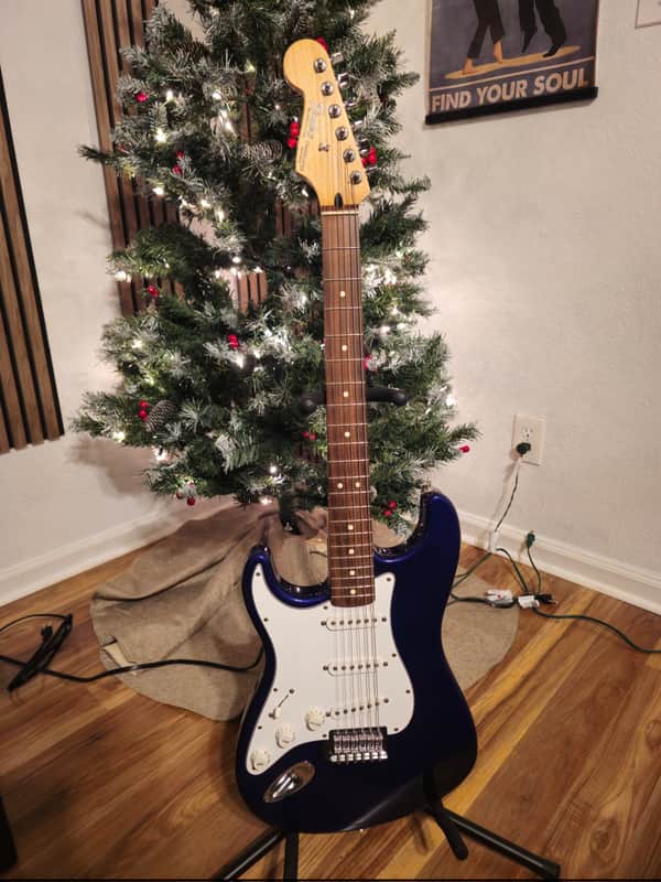 Left Handed Fender Standard Stratocaster with Rosewood Fretboard 1998 - 2001 - Midnight Blue image 1