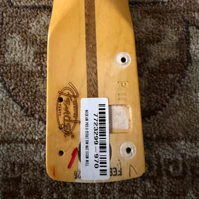 Fender American Pro II Strat Neck, 22 Narrow Tall Frets, 9.5" Radius image 4