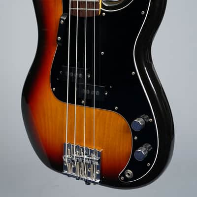Fender Japan PB-70 Precision Bass Reissue MIJ 2007 - Three Tone Sunburst image 3