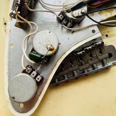 Fender JV Stratocaster | ST62-85 | MIJ 1982 | Red Bobbin PUs image 10