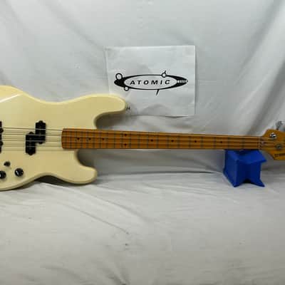 Kramer Striker 700ST Bass Guitar image 1