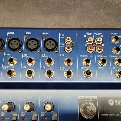 Yamaha MG8/2FX 8-channel Analog Mixer - Blue image 3