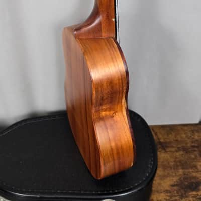 Vintage *RARE* KAMAKA GOLD LABEL 20 1/2” Soprano Ukulele w/Gold-Lined Case EXC! image 15