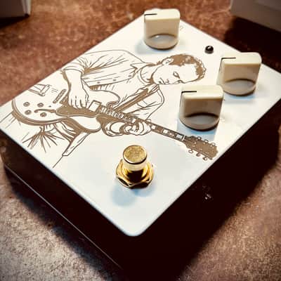 Center Street Electronics Drone Station 2010-2020s - Black & White