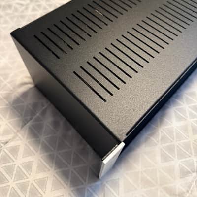 WesAudio Titan 10-Slot Powered 500 Seres Chassis - New - Opened Box for Pictures image 8