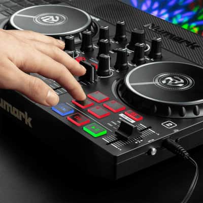 Numark PARTY MIX LIVE Contrôleur 2 voies avec système Light intégré et moniteurs, streaming image 8