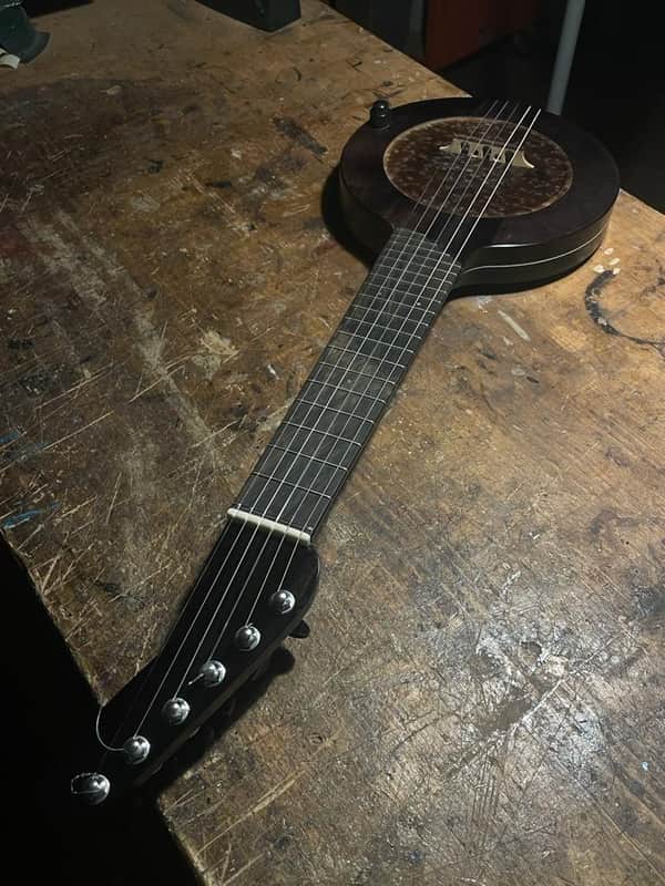 Waiz Guitalele - Banjo image 1