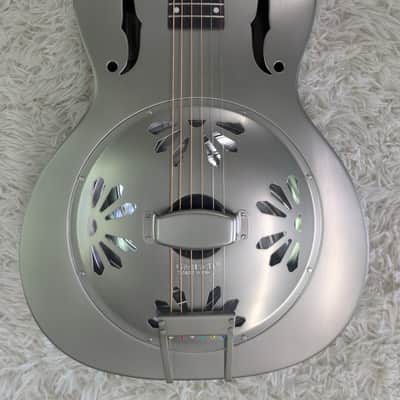 Gretsch G9201 Honey Dipper Round-Neck Brass Body Biscuit Cone Guitar image 7