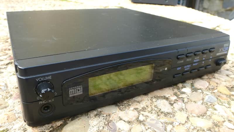 KORG X5DR. Expander MIDI 1/2 rack GM + sonidos custom image 1