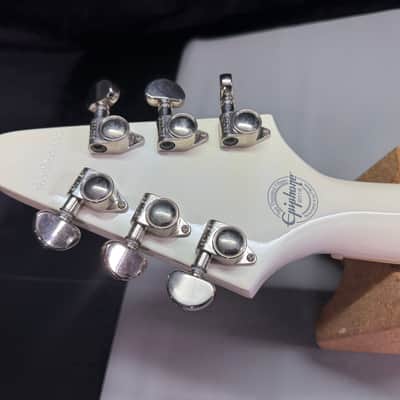 2016 Epiphone Brendon Small Signature "Snow Falcon" Flying V - Snow Burst image 16
