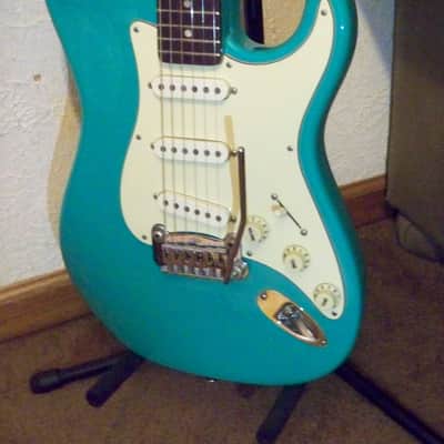 2004 G&L Legacy ( Stratocaster like ) Custom Order Belair Green Matching Headstock Painted Neck George Fullerton Leo Fender image 2