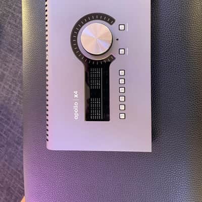 Universal Audio Apollo x4 QUAD Heritage Edition Thunderbolt 3 Audio Interface 2020 - Present - Gray image 2