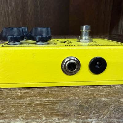 Xotic AC Booster With Box 2007 - 2020 - Yellow image 4