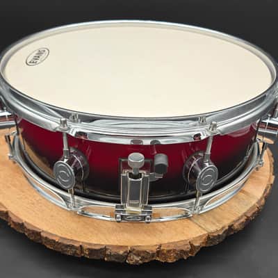 DW Pacific LX All Maple 14 X 5.5 Snare Drum, Transparent Red to Black Fade image 5