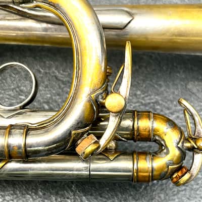 Trompette Martin Imperial (1958–1959) – Excellent état mécanique – Gravure Handcraft – Embouchure Courtois image 9