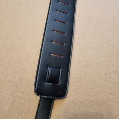 Ibanez Leather Guitar / Bass Strap Black image 3