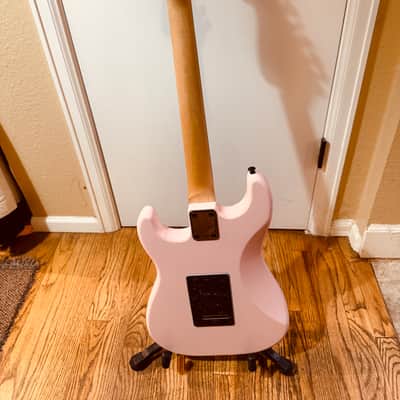Donzilla Pink Strat image 4