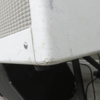 Fender Mustang III V.2 100-Watt 1x12" Modeling Guitar Combo 2015 - Snow White image 7