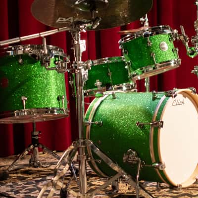 Click Icon 4pc Maple Drum Set Green Satin Sparkle Shell Pack 16 13 10 13 image 2