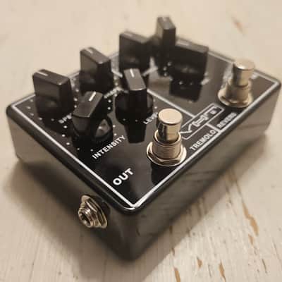 VHT Melo Verb Tremolo Reverb | Reverb Canada
