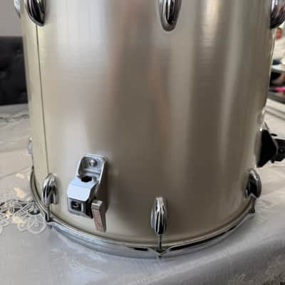 Slingerland Magnum - Silver Mist 18x16 Floor tom 1979 Excellent Condition! image 12