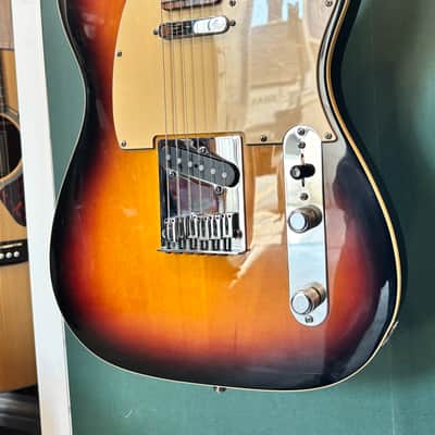 Fender American Deluxe Telecaster with Rosewood Fretboard 2005 - 3-Color Sunburst image 3