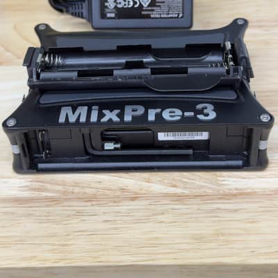 Sound Devices MixPre-3 II Recorder + Sennheiser G3 Wireless Lav Kit Bundle image 2