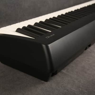 Roland FP-10 88 Key Digital Piano - Pedal - 2nd Hand image 4