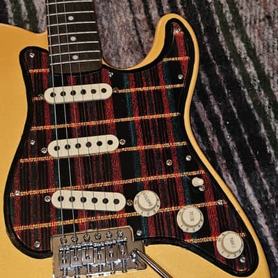 Unbranded Hybrid Telecaster Strat SSS 2024 - Yelloish image 14