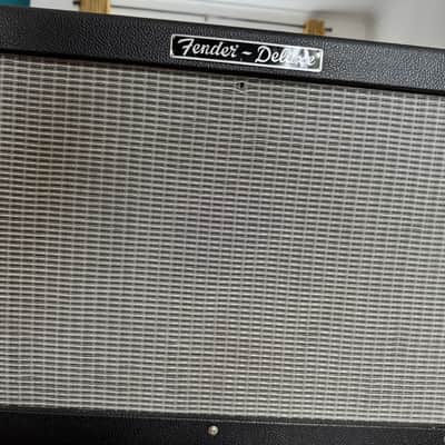 Fender Hot Rod Deluxe 112 Enclosure 80-Watt 1x12" Guitar Speaker Cabinet Black image 2