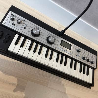 Korg MicroKORG XL 37-Key Synthesizer/Vocoder 2010s - Black image 2