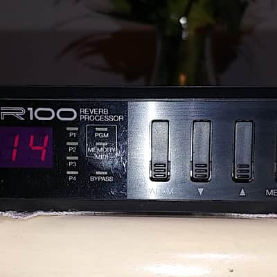 Yamaha R100 reverb unit processor image 10