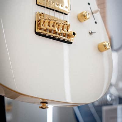 Ibanez LB1-WH Lari Basilio Signature 2023 - 2025 - White image 4