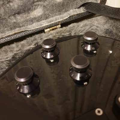 Wal MK-1 Mark 1 - 4 string 1984 Gloss Black image 20