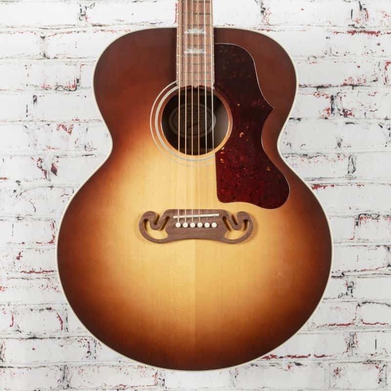 Gibson J-200 Studio