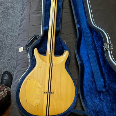 1981 Washburn Falcon Electric Guitar Wings Series image 10