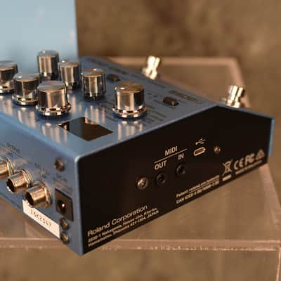 Boss MD-200 Deluxe Modulation Pedal Blue w 2 FREE Patch cables & FAST Same Day Shipping image 2