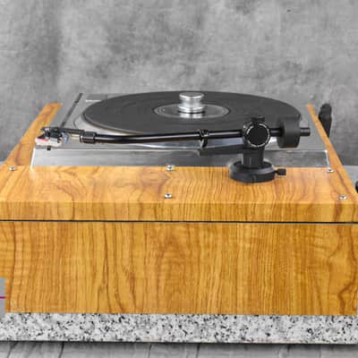 Technics SP-10MK3 Direct Drive Turntable W/ Power Unit in Very Good Condition image 4