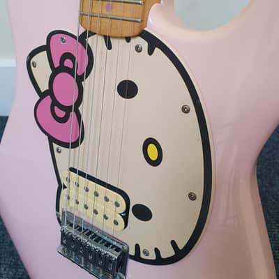 Squier Hello Kitty Stratocaster 2007 - Pink with Hard Shell Case image 6