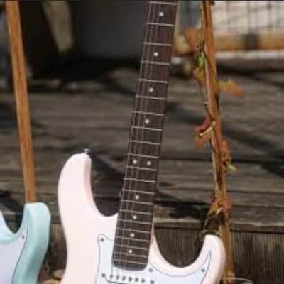 Cort G200PPK G Series 200 Double Cutaway Electric Guitar. Pastel Pink image 4