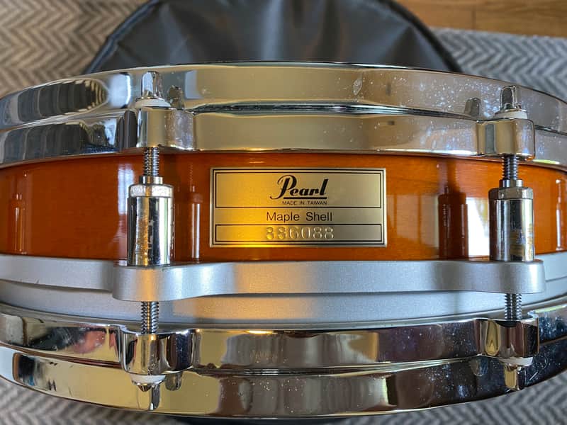 Pearl Maple Shell Free Floating Piccolo snare 4.5 x 14 + soft case image 1